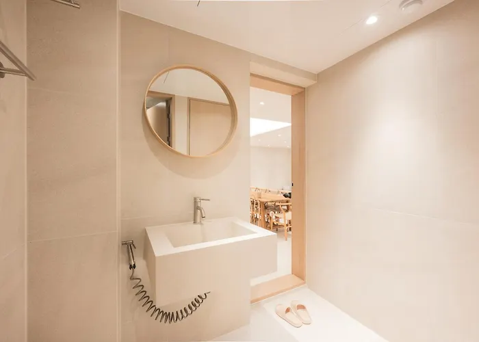Appartement 희희喜喜, 서면역 도보 2분, 침대7개,16명 단체숙소,자쿠지,3박이상 픽업, 5박이상 픽드랍서비스 *