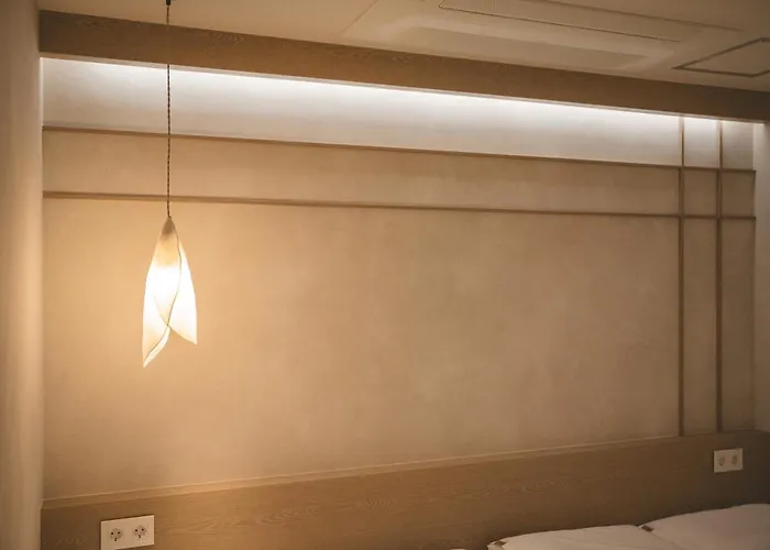 Appartement 희희喜喜, 서면역 도보 2분, 침대7개,16명 단체숙소,자쿠지,3박이상 픽업, 5박이상 픽드랍서비스 Busan