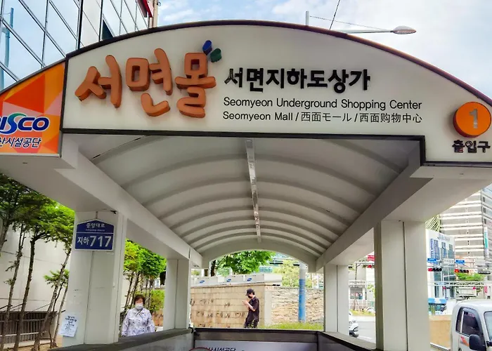 Appartement 희희喜喜, 서면역 도보 2분, 침대7개,16명 단체숙소,자쿠지,3박이상 픽업, 5박이상 픽드랍서비스 *